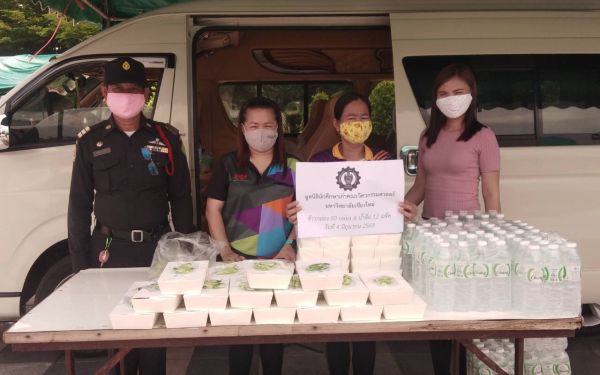 04.06.63 แจกข้าวกล่องให้กับผู้ประสบภัยโควิด-19_@วัดพระศรีฯบางเขน