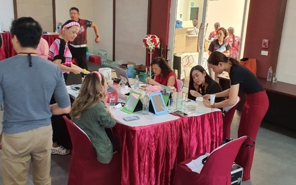 21.06.63 ภาพกิจกรรม Workshop เรียนการแต่งหน้าเพื่อส่งเสริมบุคลิกภาพและโหวงเฮง