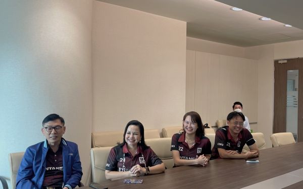 ภาพบรรยากาศเข้าแสดงความยินดี กับ รองอธิบดีกรมเชื้อเพลิงธรรมชาติ